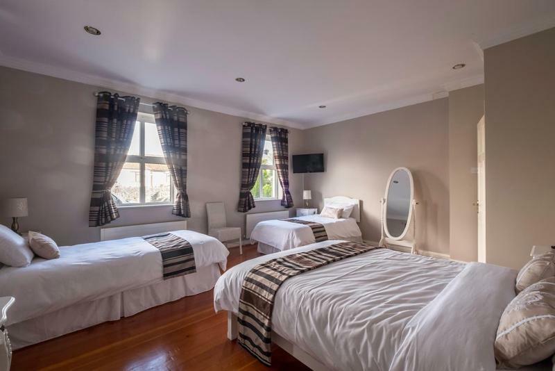 Mulberry Lodge Guest House 巴利霍尼斯 外观 照片