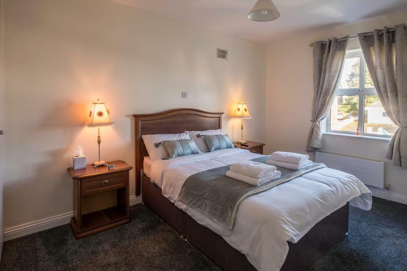 Mulberry Lodge Guest House 巴利霍尼斯 外观 照片