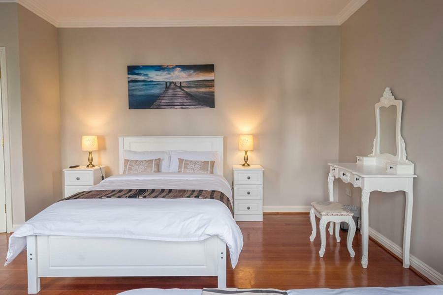 Mulberry Lodge Guest House 巴利霍尼斯 外观 照片