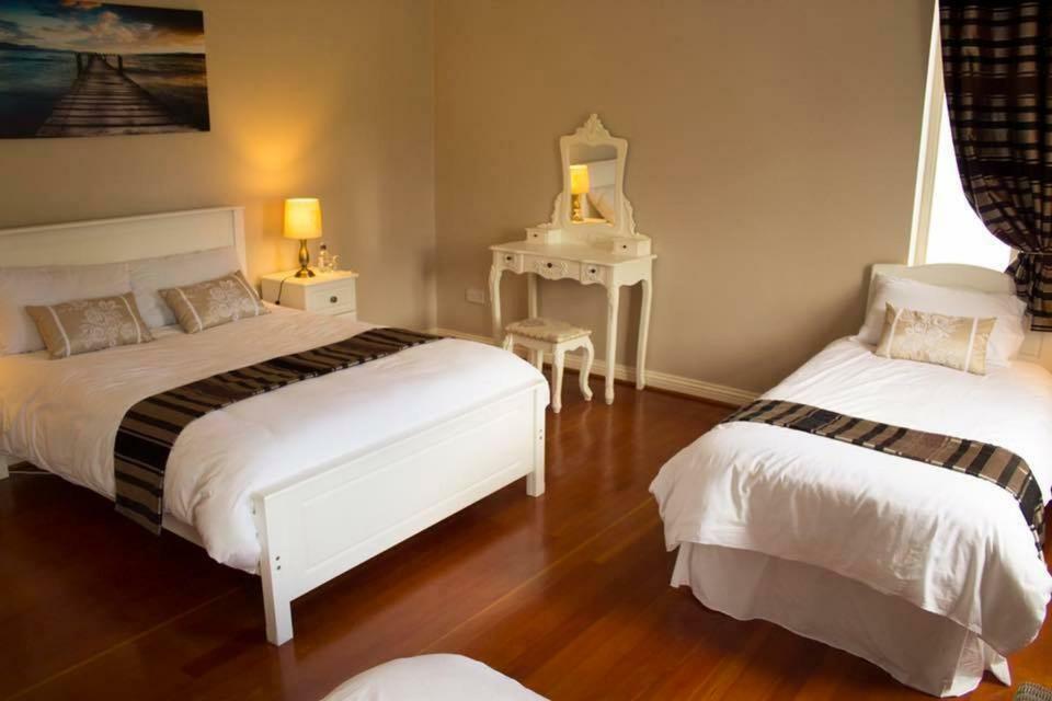 Mulberry Lodge Guest House 巴利霍尼斯 外观 照片